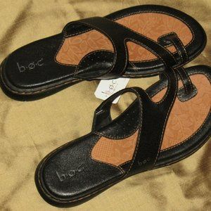 BOC (Born) Black Sandal Laurina Toe Ring Style